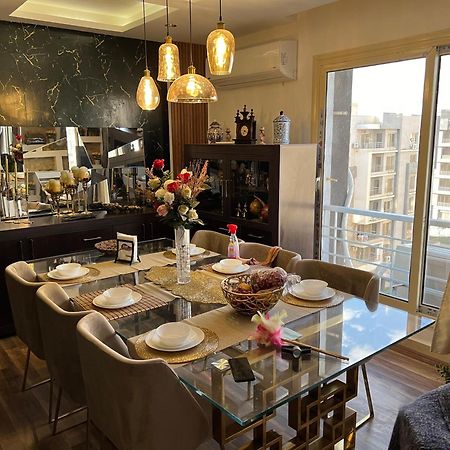 شقه مفروشه فاخره بالقاهره الجديده Apartman New Cairo Kültér fotó