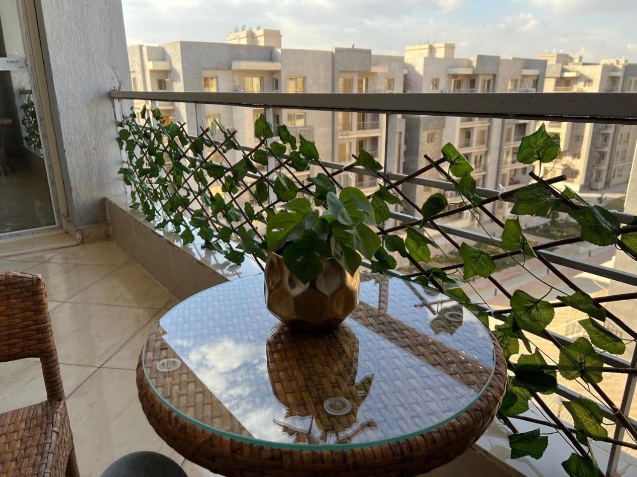 شقه مفروشه فاخره بالقاهره الجديده Apartman New Cairo Kültér fotó